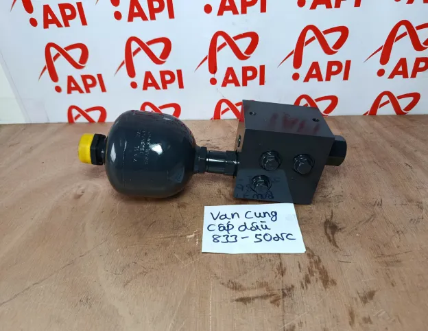 Van Cung Cấp Dầu Xe Xúc Lonking 833 50NC Chính Hãng