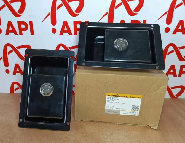 Tay Khóa Cửa Capo Xe Xúc Lonking 833 / 50NC