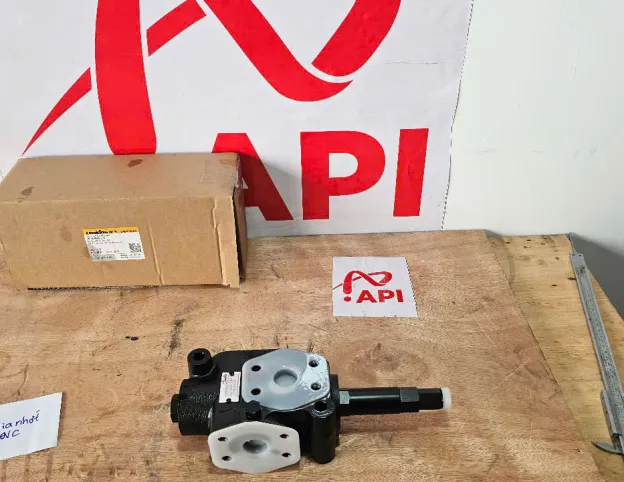 Van Chia Nhớt Xe Xúc Lonking 50NC Chính Hãng