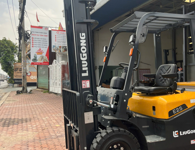 Xe nâng dầu Liugong CPCD25E sản xuất 2025