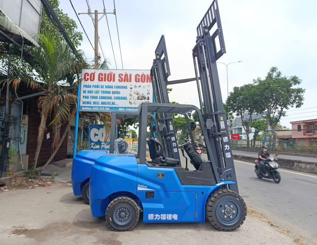 Xe Nâng Điện Delifork CPD 3000kg Cao 3m