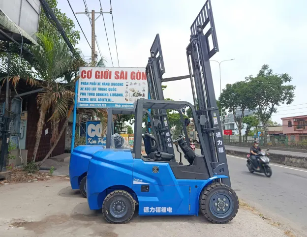 Xe Nâng Điện Delifork CPD 3000kg Cao 3m